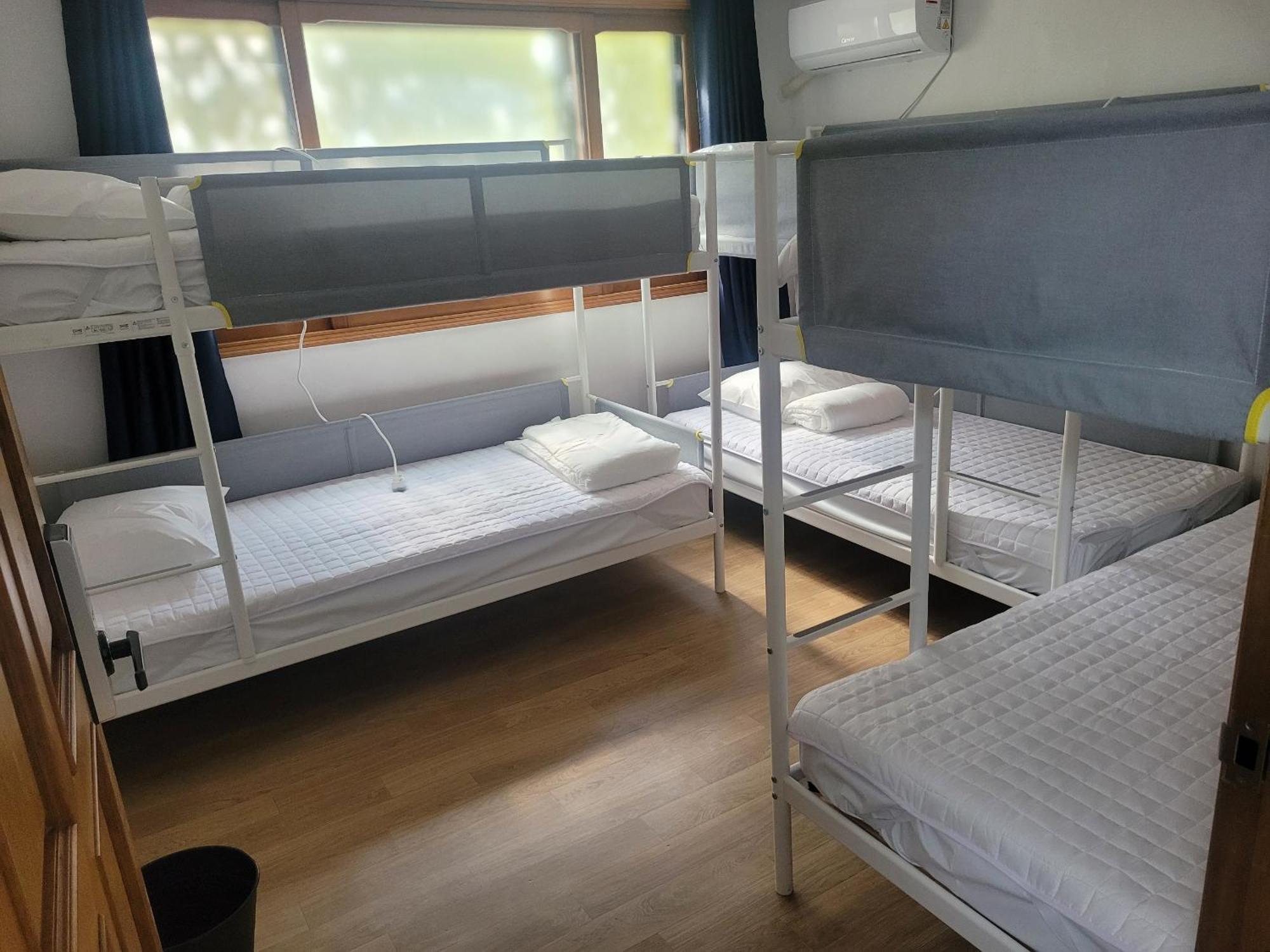 Ocean'S Guesthouse - Foreigners Only Сеул Экстерьер фото